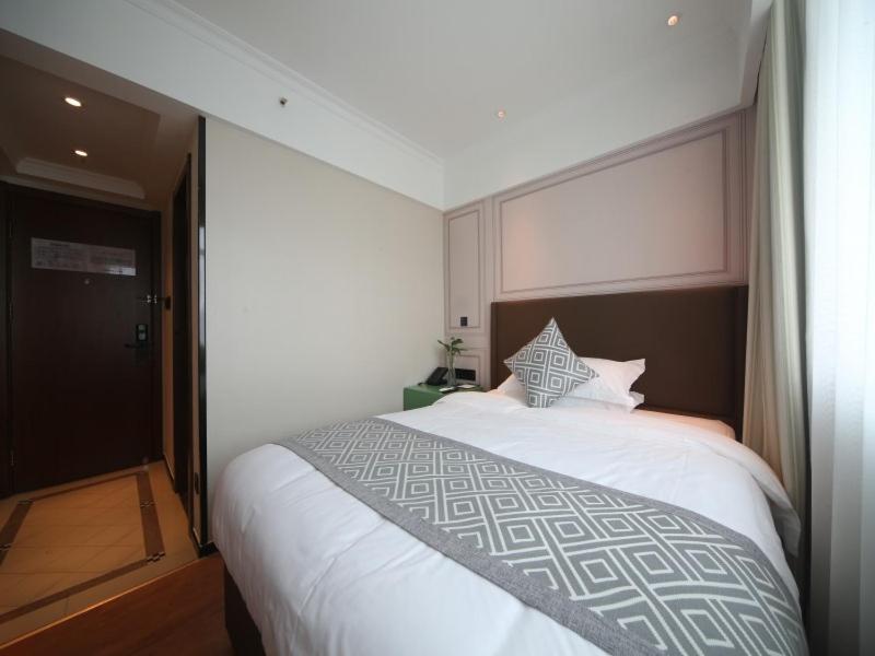 Gma Hotel Shanghai Wuning Road Zhenping Road Metro Station Dış mekan fotoğraf